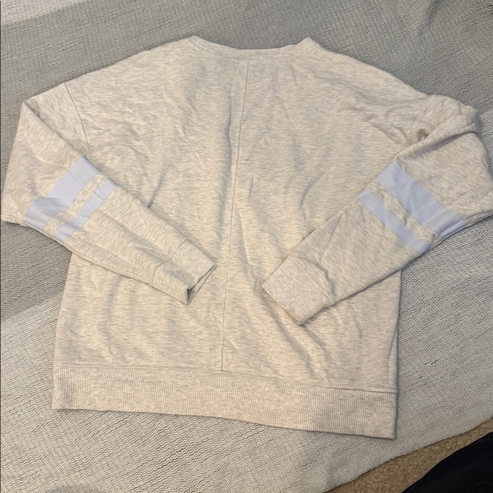 Vineyard Vines Varsity Stripe Crewneck Sweatshirt – Women’s Small - Picture 5 of 5